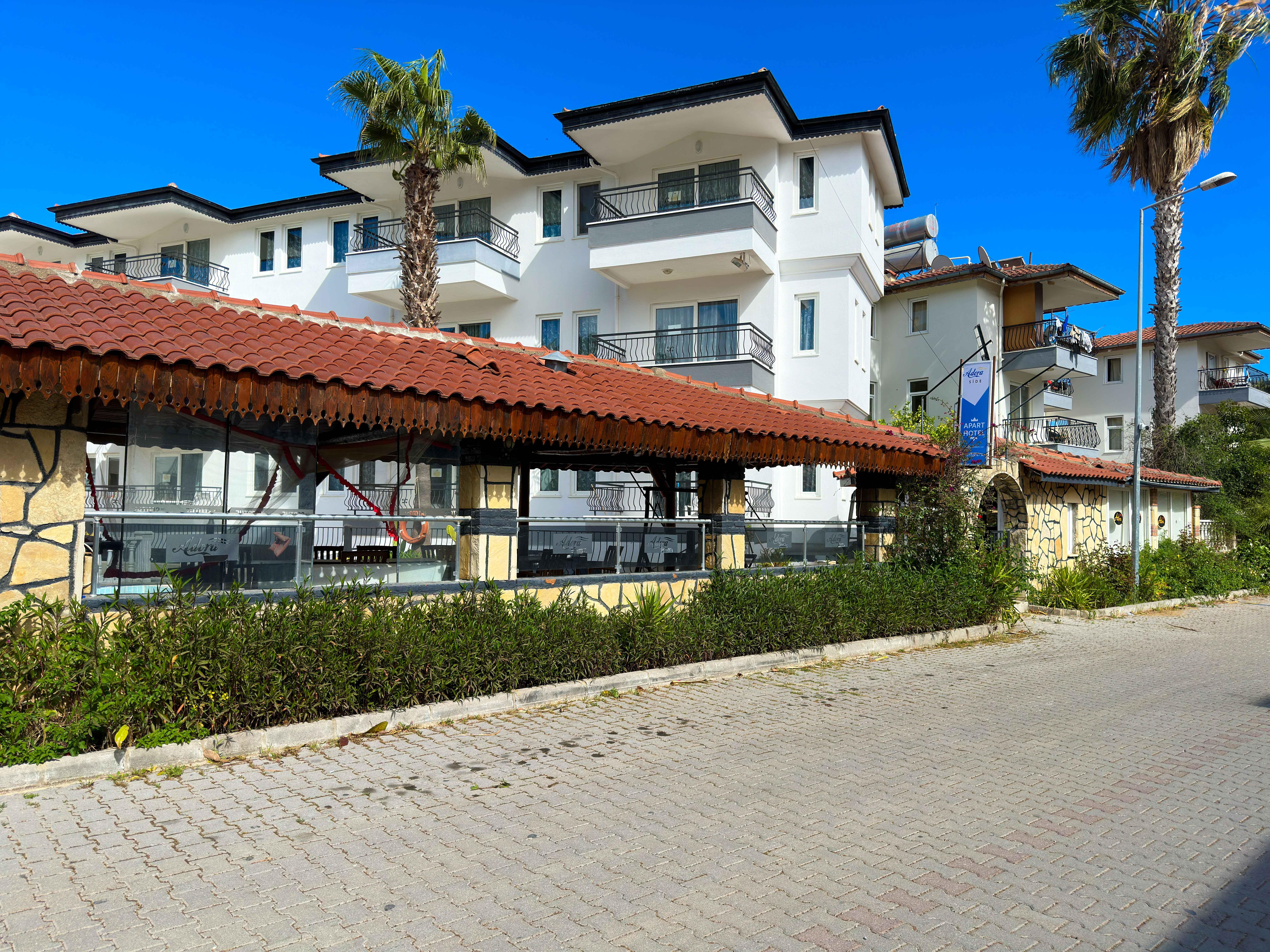 Adora Side Apart Hotel Ngoại thất bức ảnh